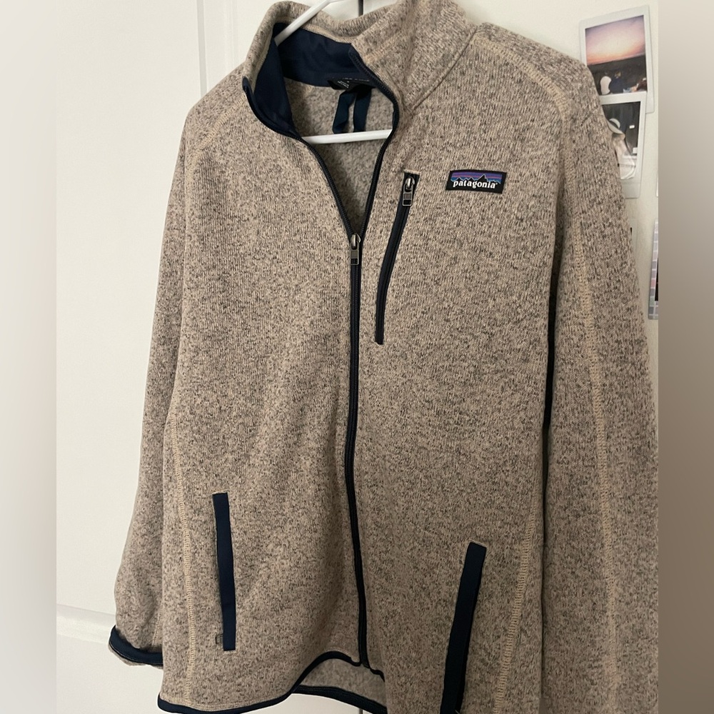 Patagonia fleece size small in good condition.